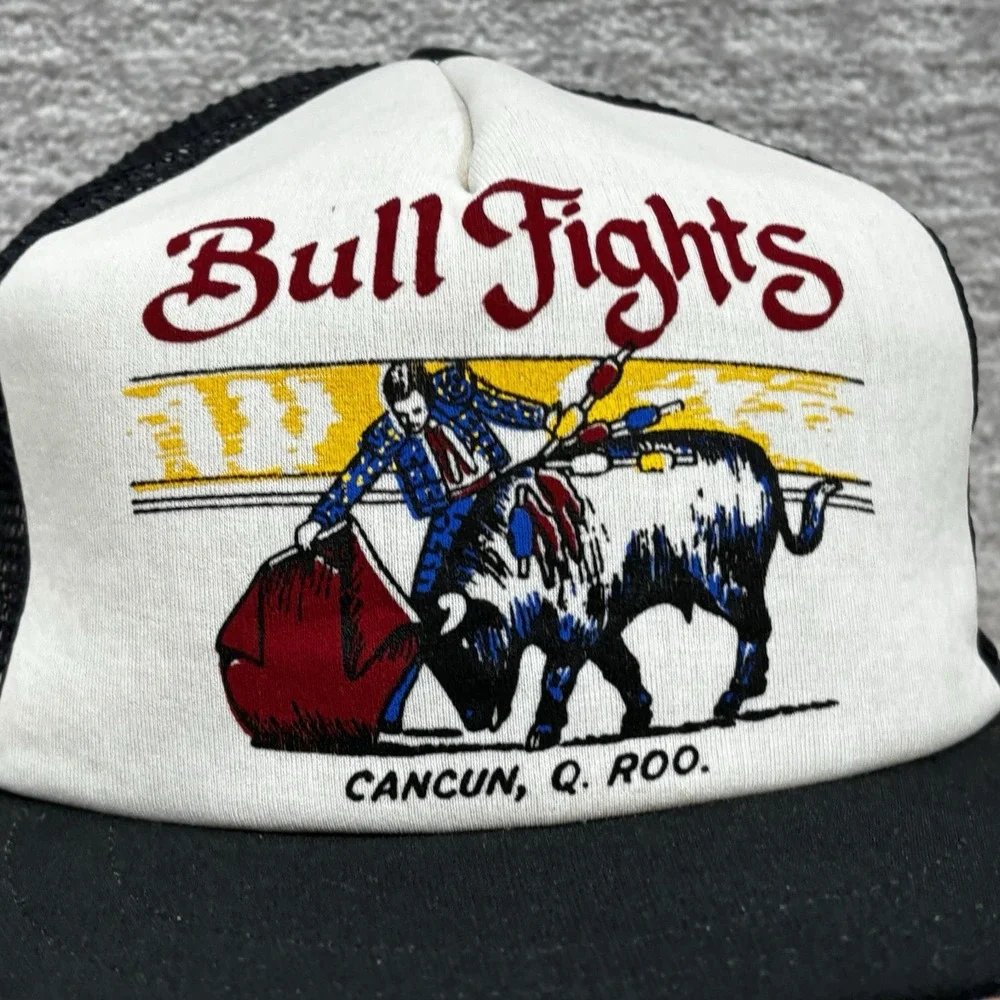 VTG Bull Fights Matador Trucker Snapback Hat Mesh Black USA Cancun 90's